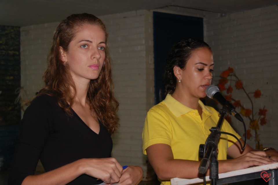 Escola de Dourados realiza plantio de árvore, para celebrar dia mundial da água