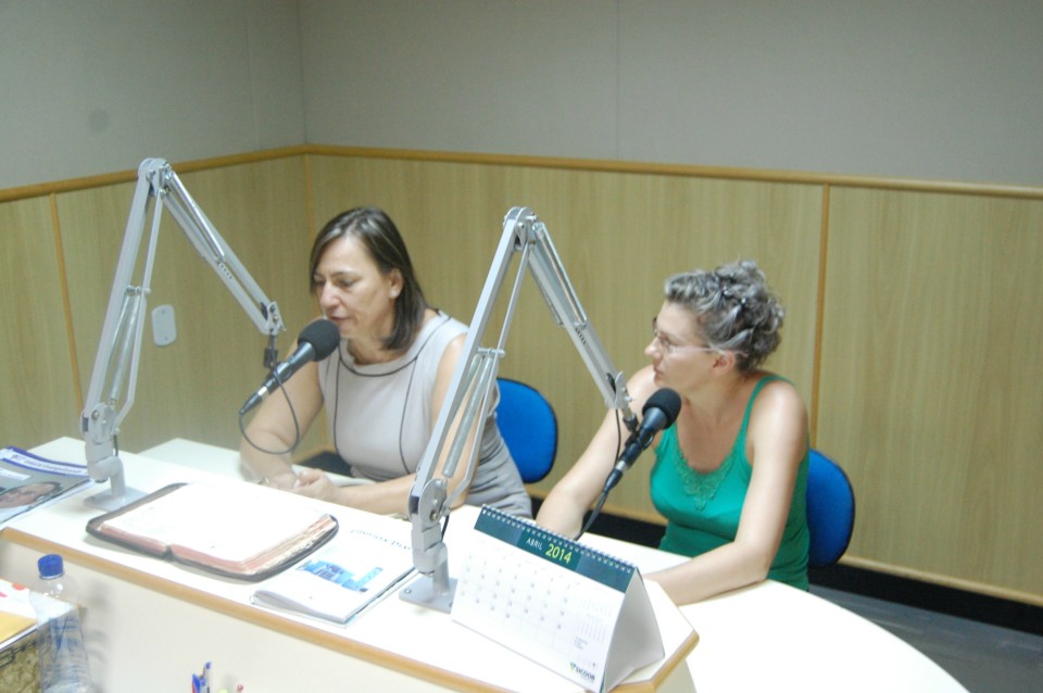 Rádio Coração FM recebe certificado do CMAS