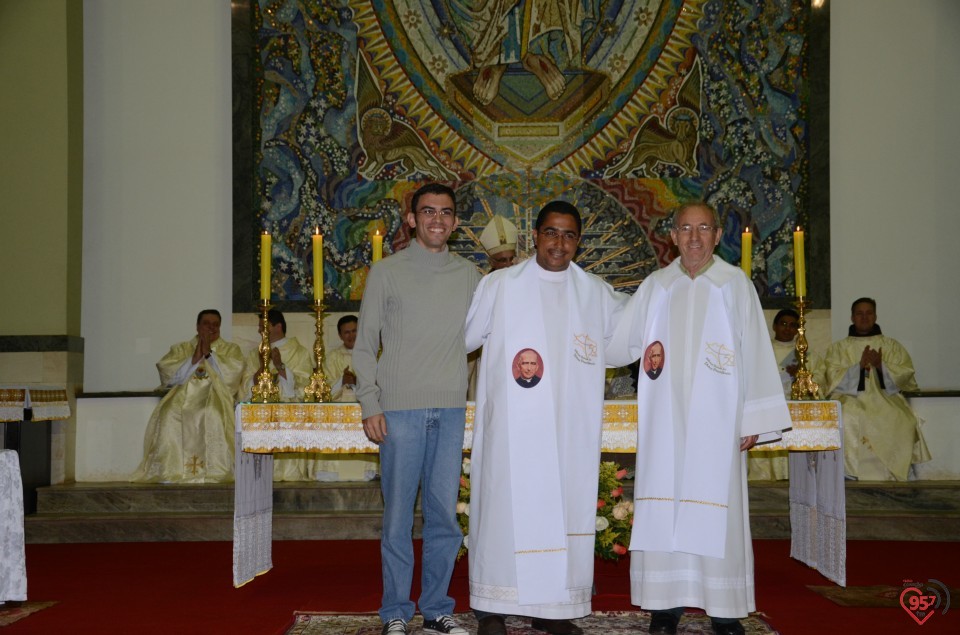 Dom Redovino celebra missa dos 'Santos Óleos' na Catedral