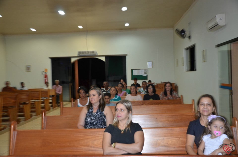Grupo de Oração da Vila Formosa recebe integrantes da Rádio Coração FM