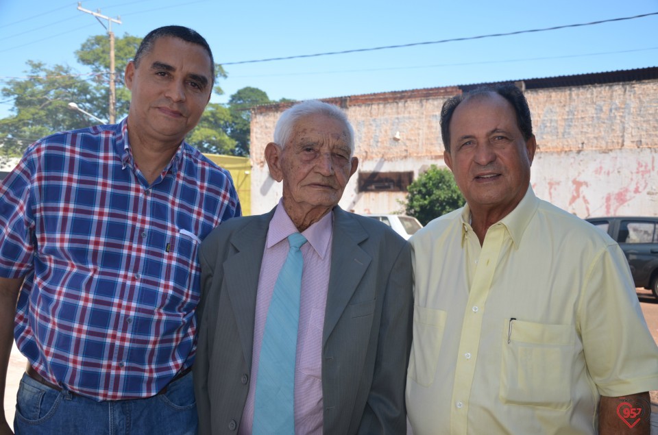 Osmar Caires inaugura edificío em homenagem ao pai, Joaquim Caires