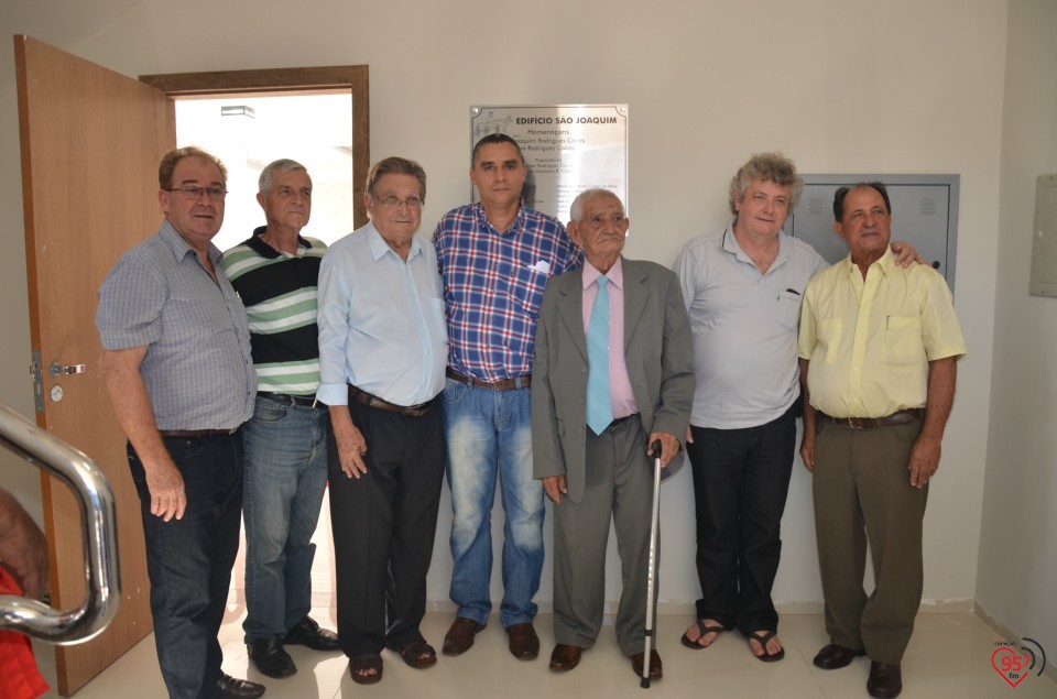 Osmar Caires inaugura edificío em homenagem ao pai, Joaquim Caires