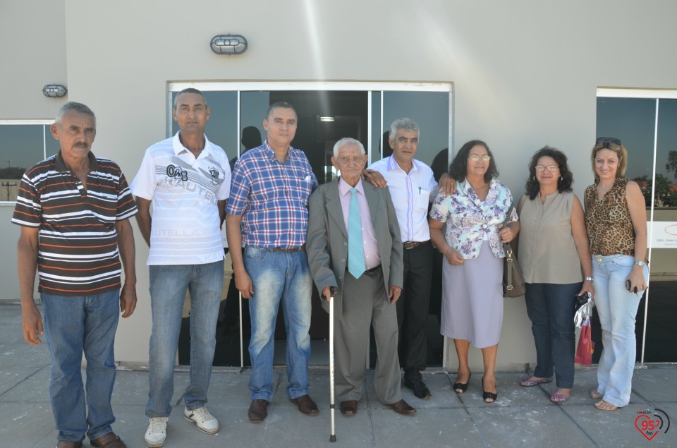 Osmar Caires inaugura edificío em homenagem ao pai, Joaquim Caires