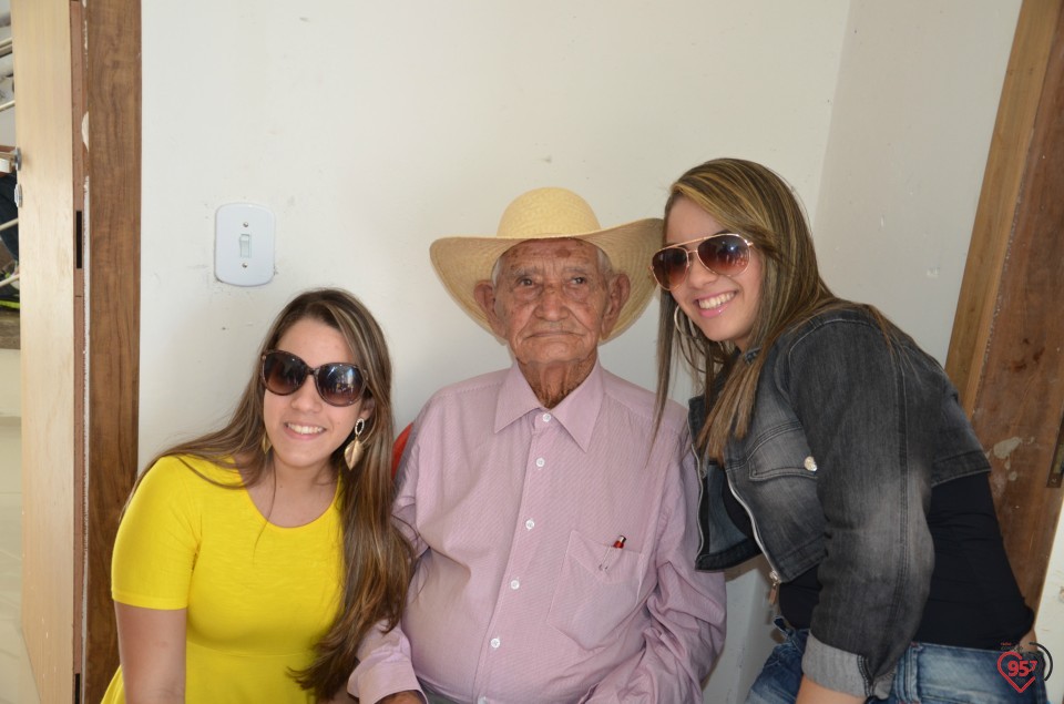 Osmar Caires inaugura edificío em homenagem ao pai, Joaquim Caires
