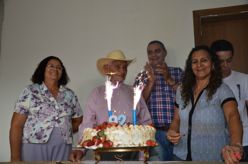 Osmar Caires inaugura edificío em homenagem ao pai, Joaquim Caires
