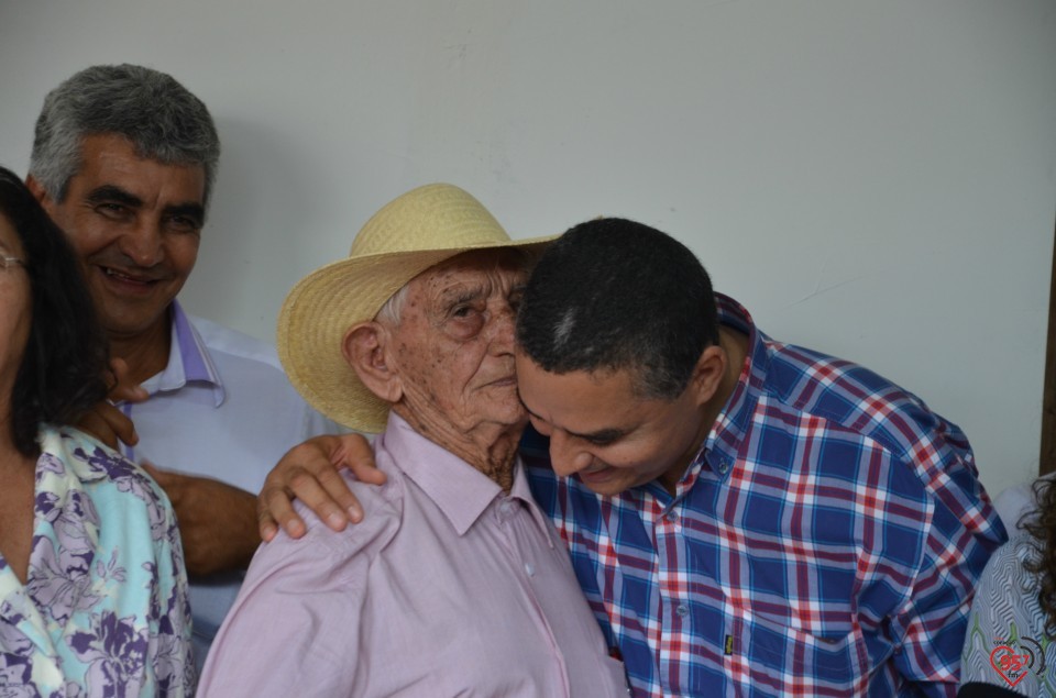 Osmar Caires inaugura edificío em homenagem ao pai, Joaquim Caires