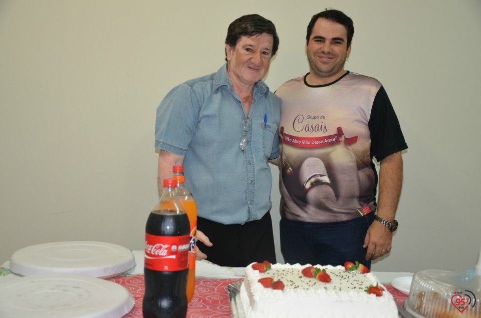 Colegas parabenizam aniversariantes da Rádio Coração