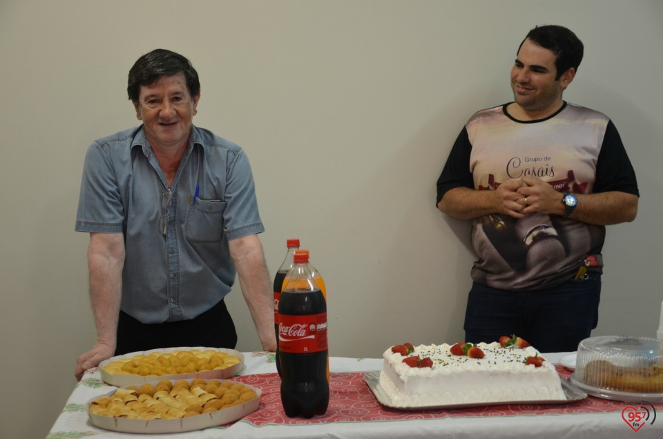 Colegas parabenizam aniversariantes da Rádio Coração
