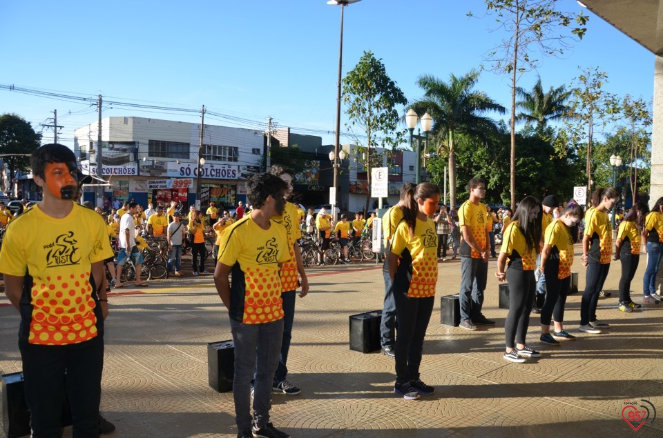 2° 'Pedal Cristo' reúne centenas de ciclistas em Dourados