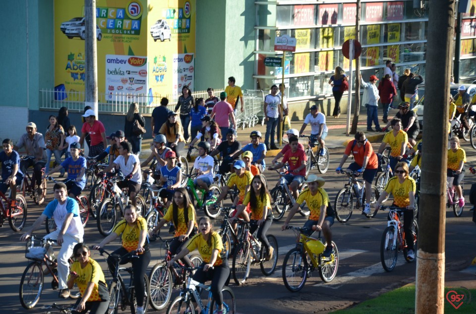 2° 'Pedal Cristo' reúne centenas de ciclistas em Dourados