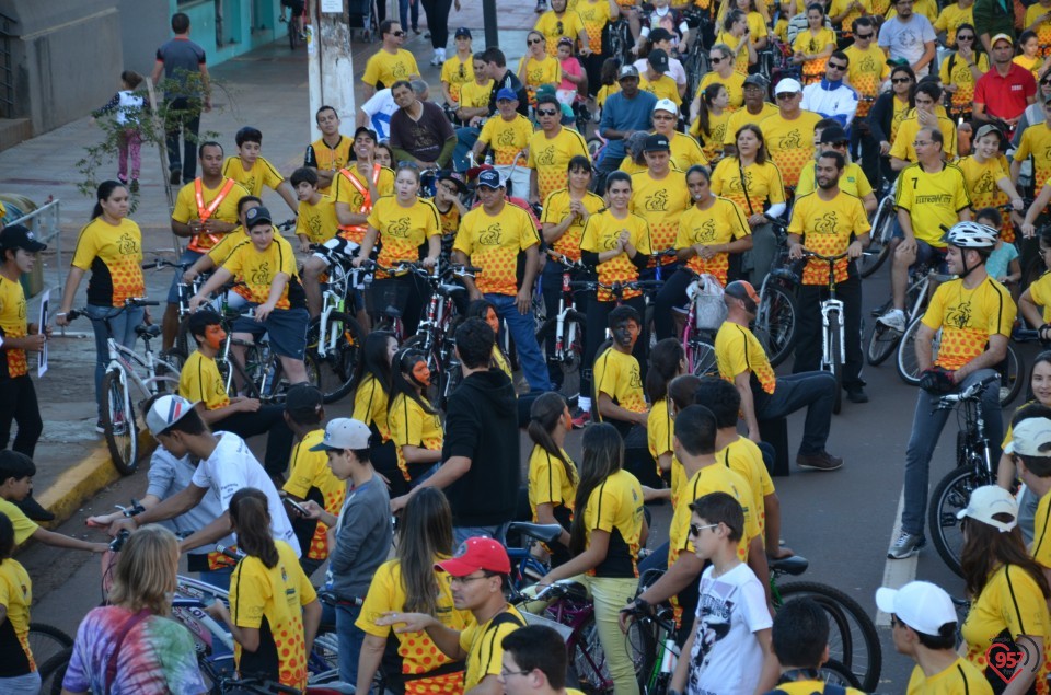 2° 'Pedal Cristo' reúne centenas de ciclistas em Dourados