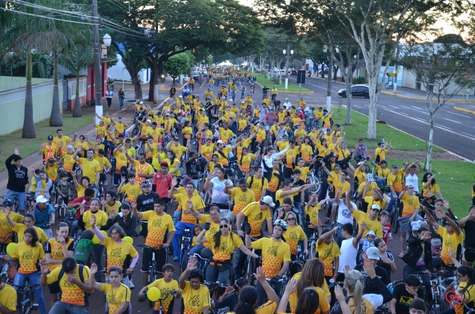 2° 'Pedal Cristo' reúne centenas de ciclistas em Dourados
