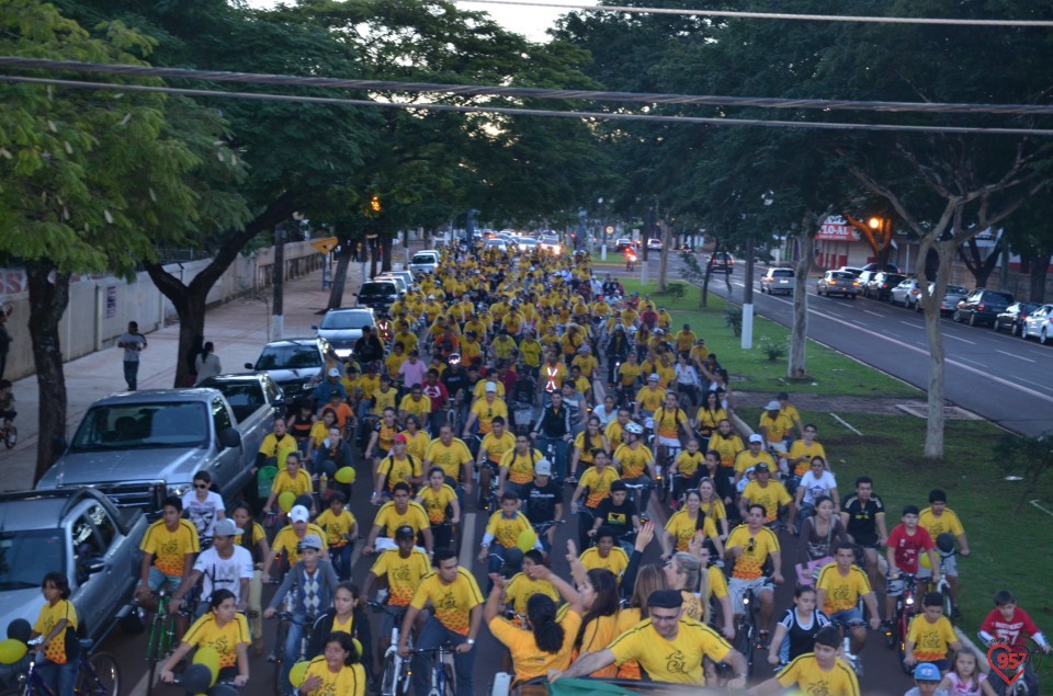 2° 'Pedal Cristo' reúne centenas de ciclistas em Dourados