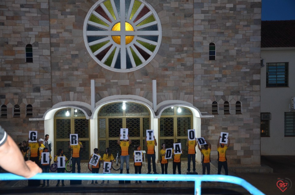 2° 'Pedal Cristo' reúne centenas de ciclistas em Dourados