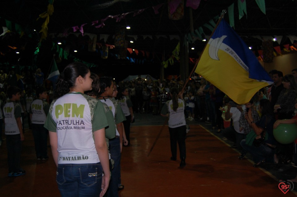 Grande público prestigia tradicional festa Junina da EIC