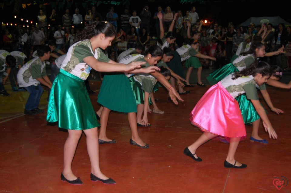 Grande público prestigia tradicional festa Junina da EIC
