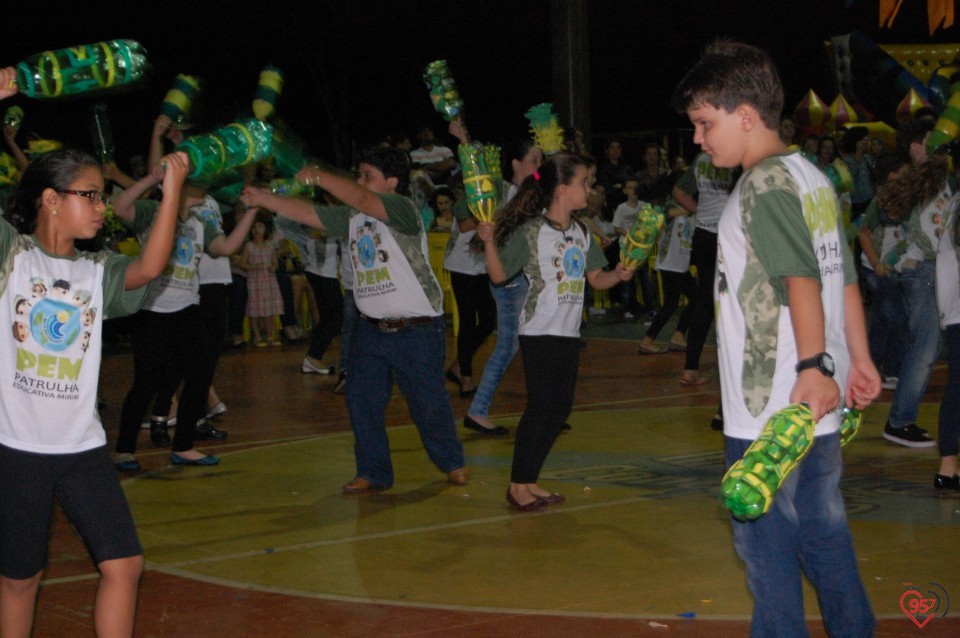 Grande público prestigia tradicional festa Junina da EIC