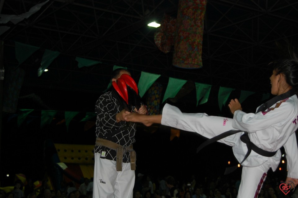 Grande público prestigia tradicional festa Junina da EIC