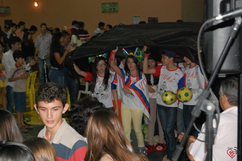 Grande público prestigia tradicional festa Junina da EIC