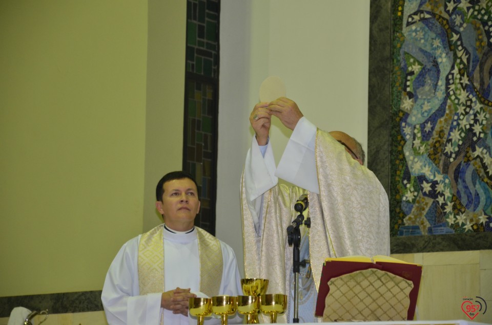 Missa da Santíssima Trindade e pelos 57 anos da diocese de Dourados