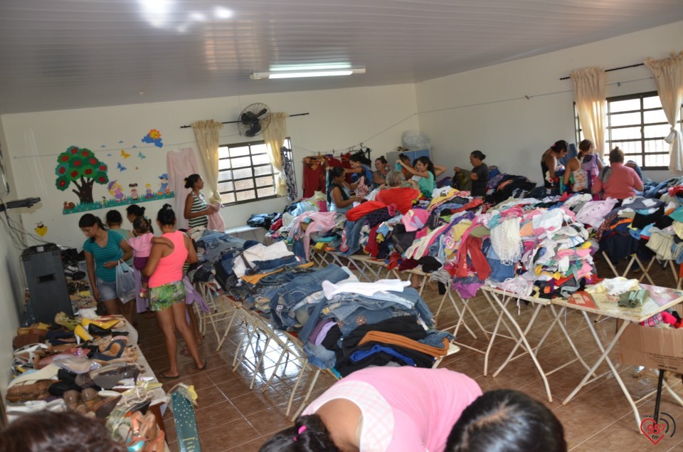 Bazar da pechincha em Montese