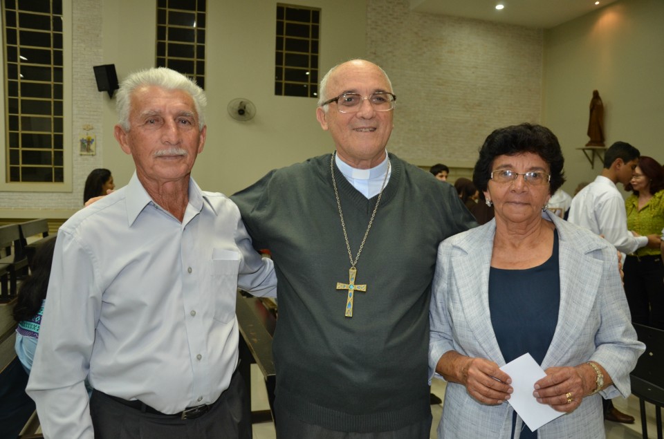 Padre Otair : 20 anos de sacerdócio com muitas homenagens