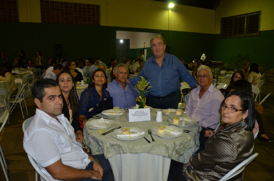 Padre Otair : 20 anos de sacerdócio com muitas homenagens