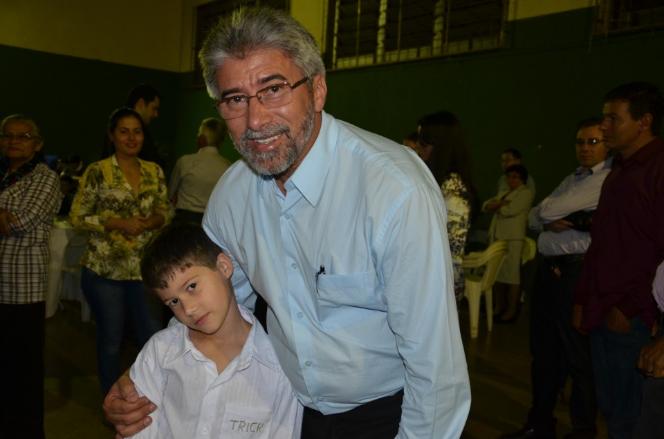Padre Otair : 20 anos de sacerdócio com muitas homenagens