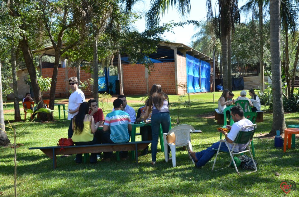 Padre Gregório comemora mais um ano de vida e recebe o carinho dos amigos