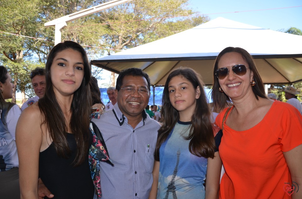 Padre Gregório comemora mais um ano de vida e recebe o carinho dos amigos
