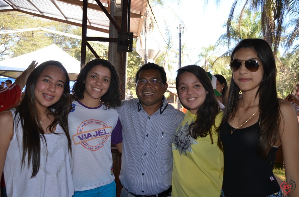 Padre Gregório comemora mais um ano de vida e recebe o carinho dos amigos