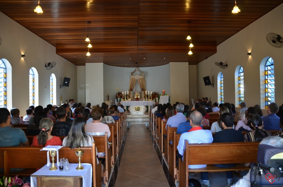 Missa de renovação dos votos evangélicos das irmãs da Toca de Assis