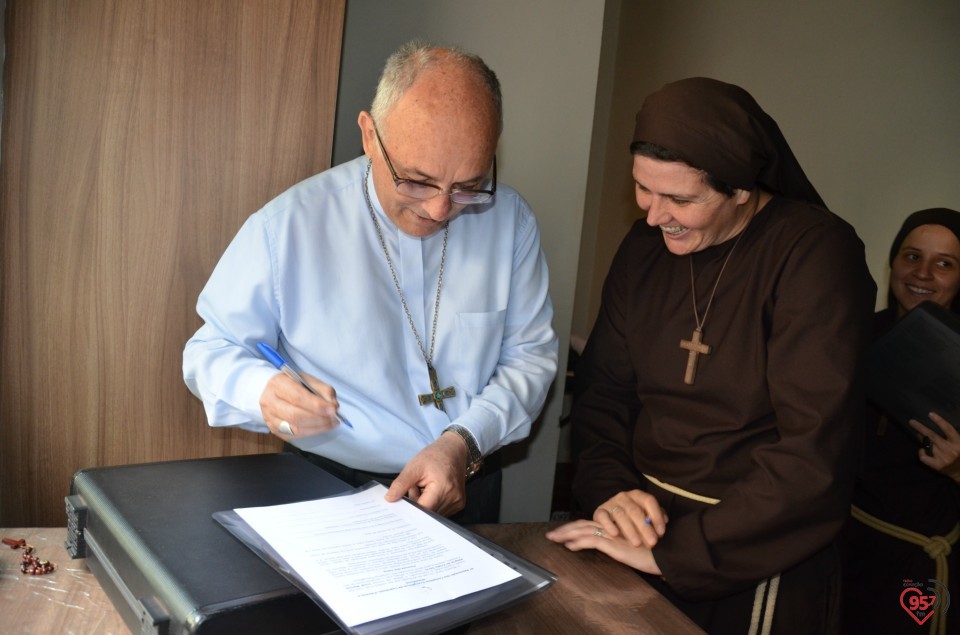 Missa de renovação dos votos evangélicos das irmãs da Toca de Assis