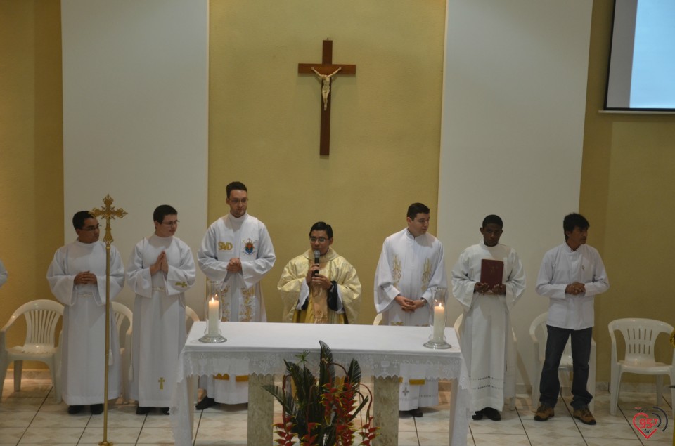 Missa e confraternização no aniversário do Pe. Alexsandro Silva