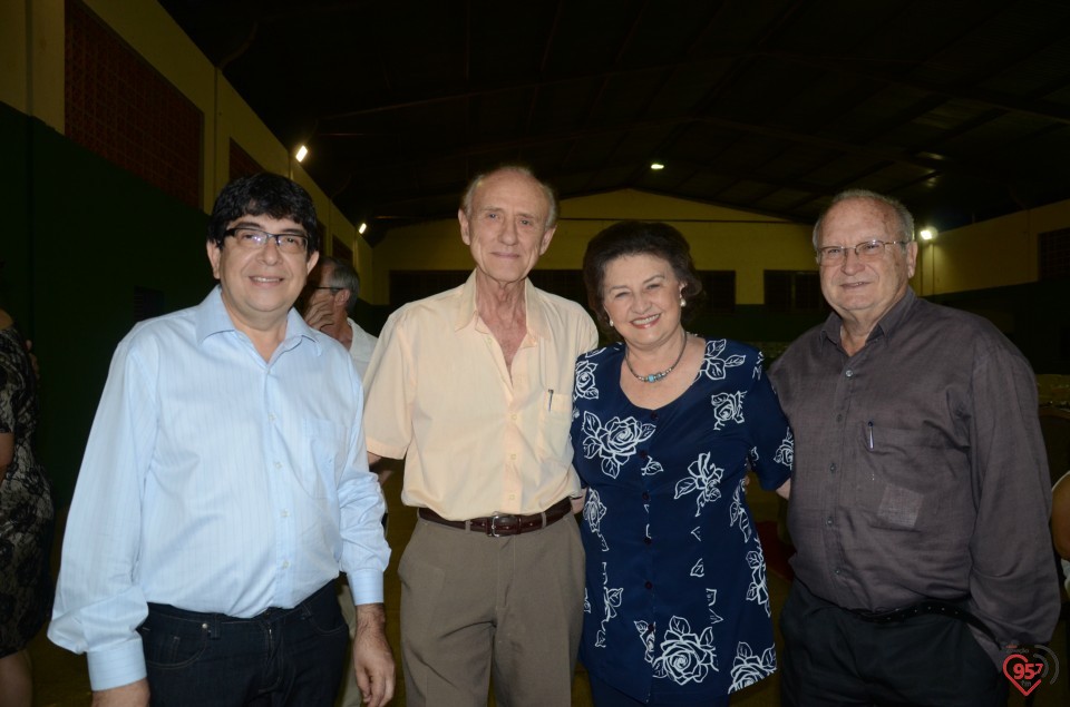 Lançamento de biografia de dom Alberto reúne fiéis e amigos no CEIA