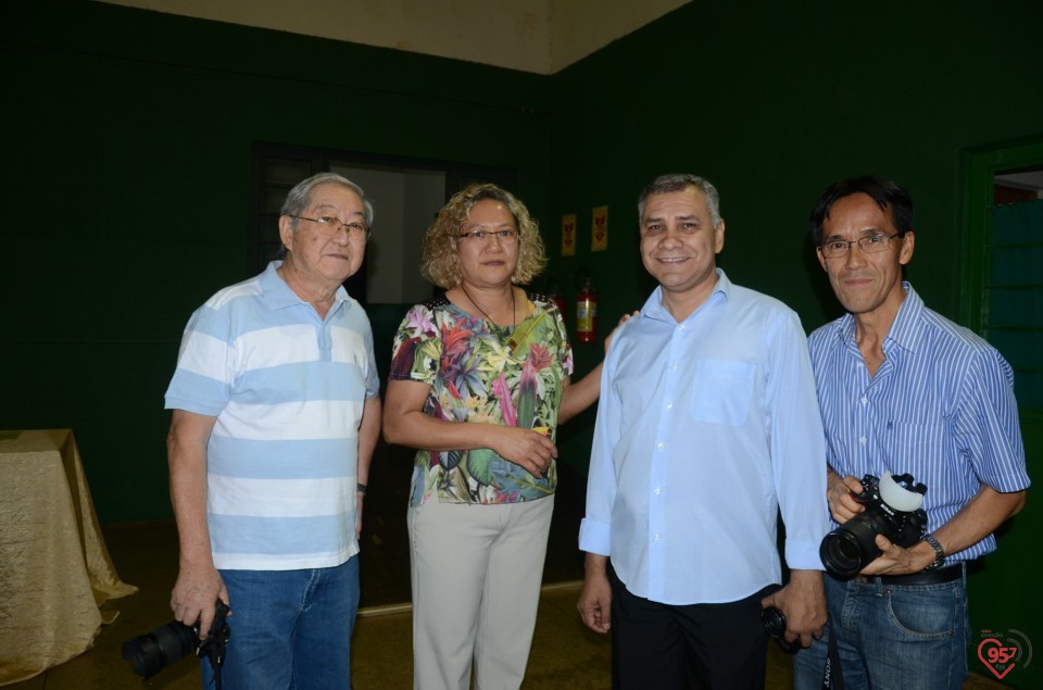 Lançamento de biografia de dom Alberto reúne fiéis e amigos no CEIA