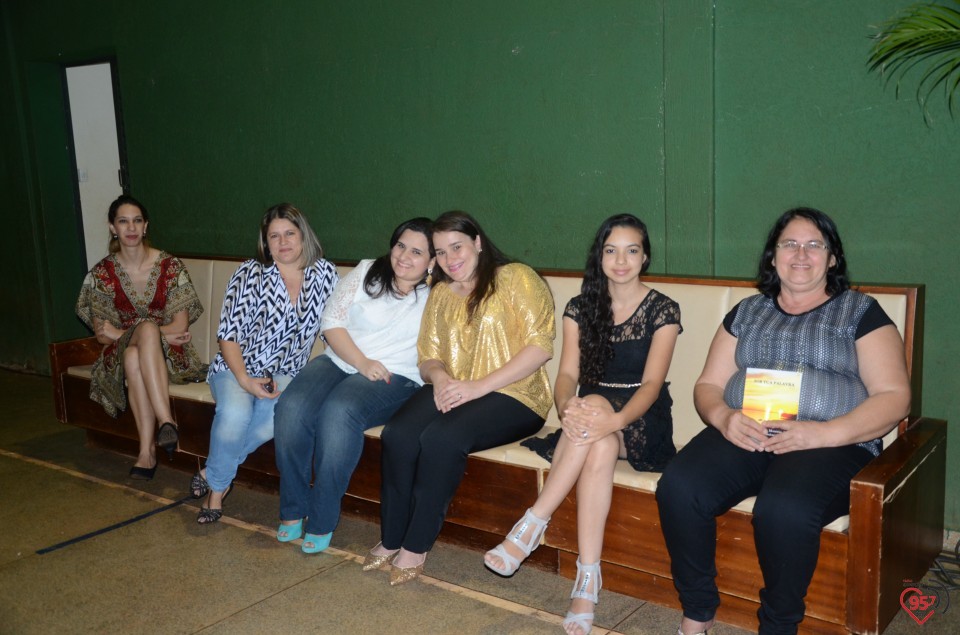 Lançamento de biografia de dom Alberto reúne fiéis e amigos no CEIA