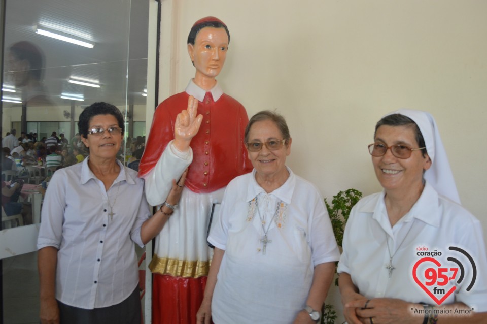 Almoço beneficente na paróquia São Carlos