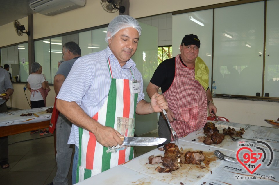 Almoço beneficente na paróquia São Carlos