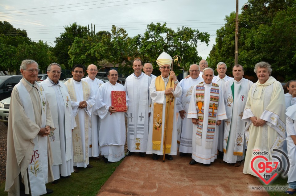 Missa inaugural da paróquia Santo Elias