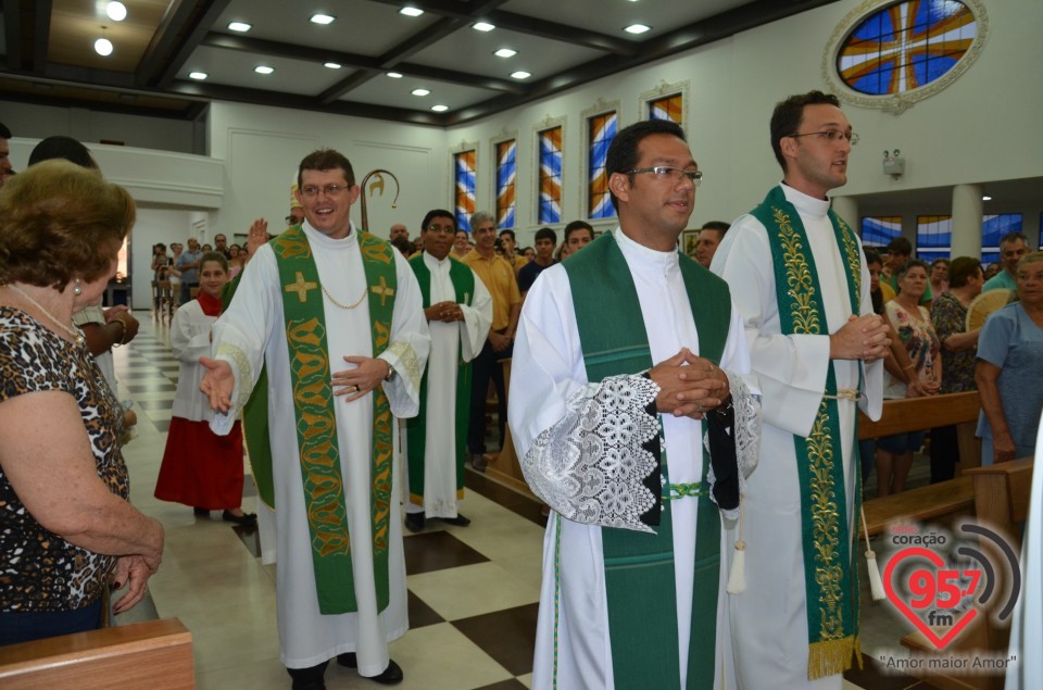 Posse Pe. Junior Caetano na Paróquia Cristo Rei