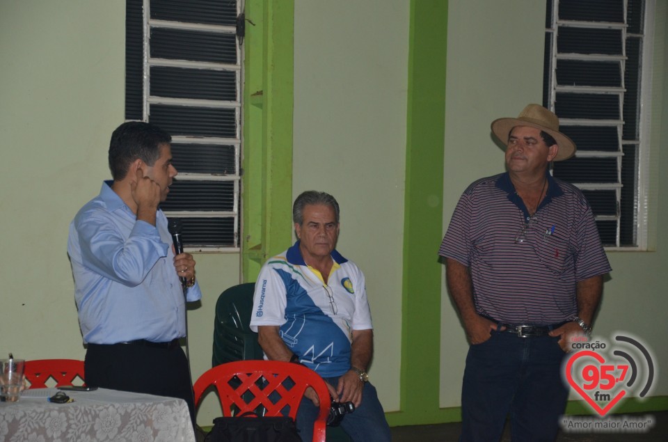 Reunião de grupos seccionais na linha do barreirão-Dourados/Fátima do Sul