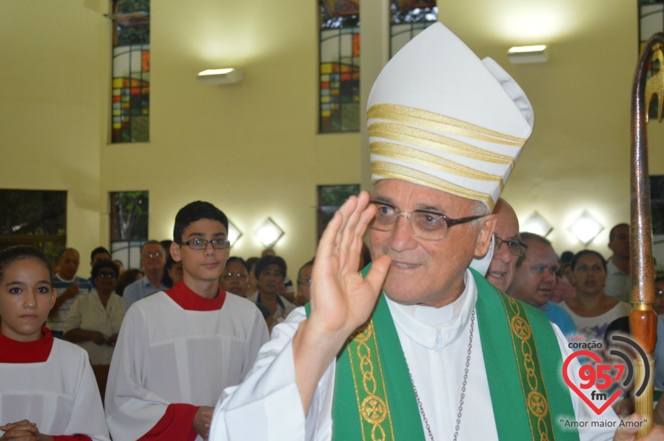 Pe. Salvador Tomio é empossado na paróquia N.S. Fátima