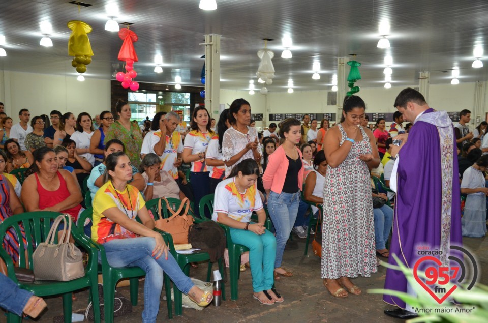 Retiro do 'Enchei-vos' é finalizado com santa missa