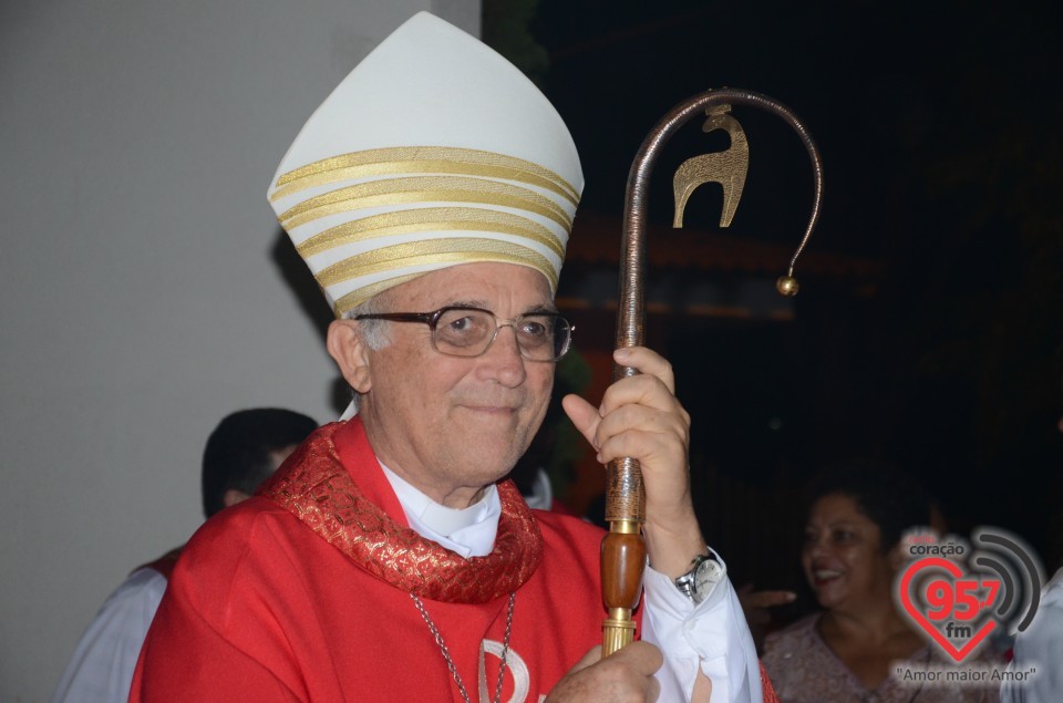 Pe. Leão Pedro toma posse como pároco da São Carlos