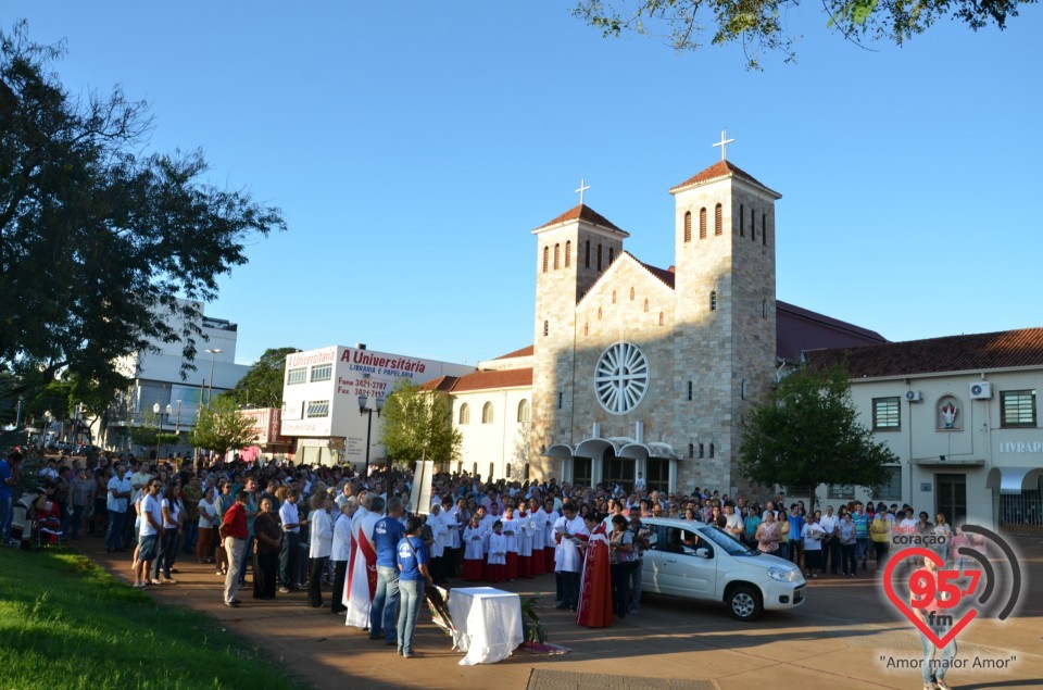 Celebração da paixão de Cristo na Catedral