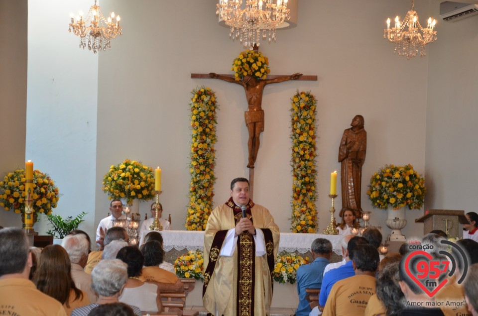 Pe. Alex Dias celebra missa de Páscoa com participação da ENS