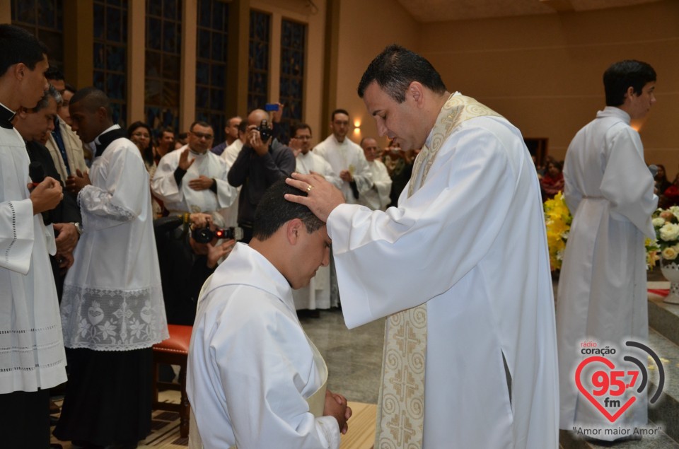 Ordenação sacerdotal de Jander Silva, em Caarapó