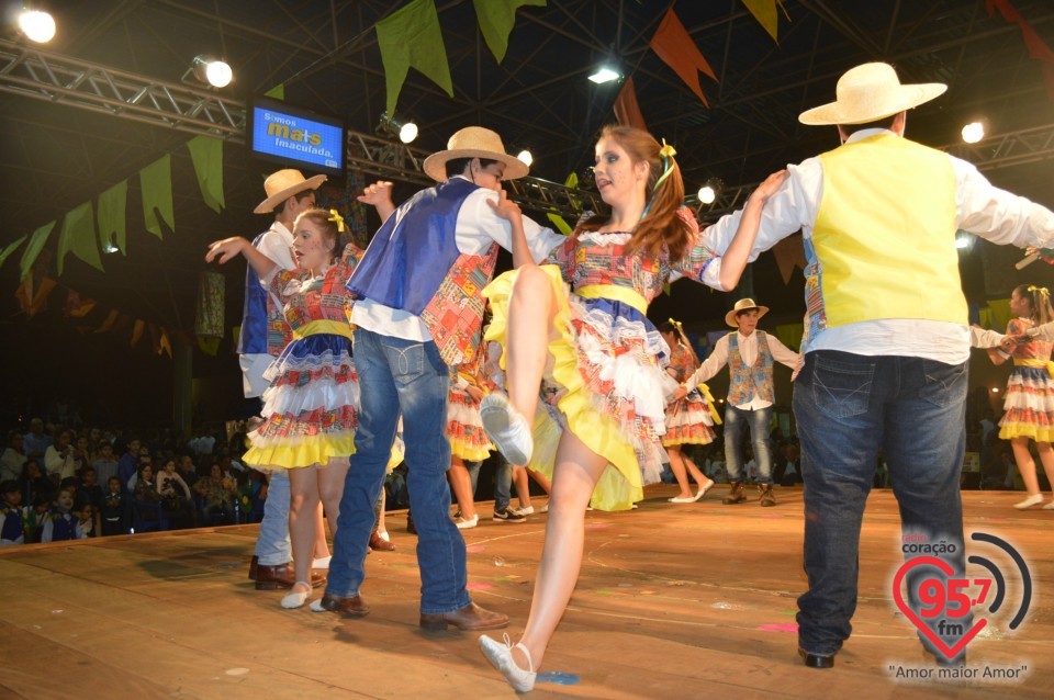 Festa junina do Jubileu da EIC é sucesso de público