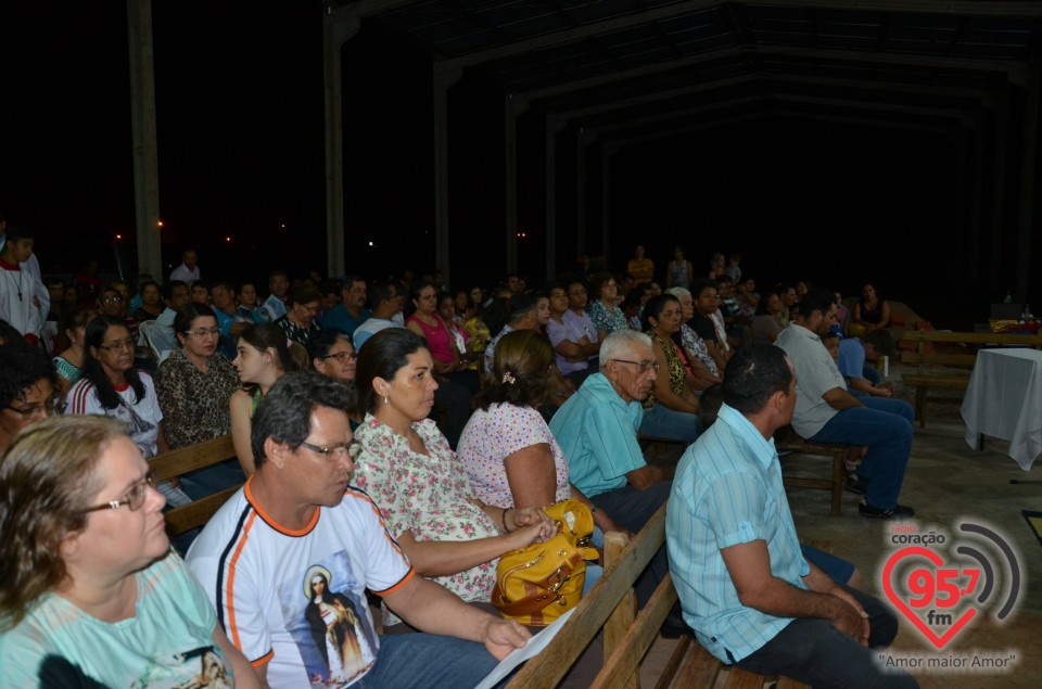 Dom Redovino preside missa na comunidade Santa Edviges